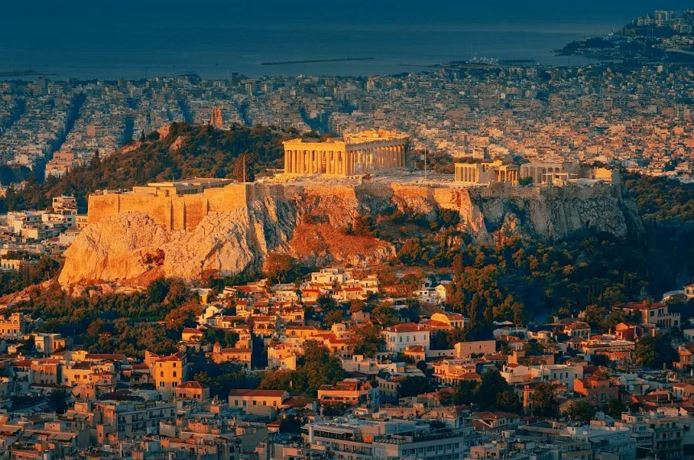 Temperatura rekord, Greqia mbyll atraksionet turistike, shkollat dhe cerdhet